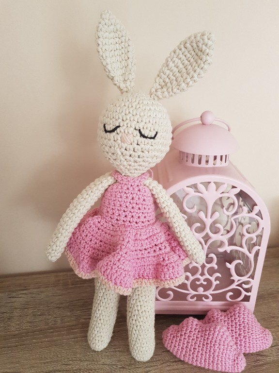 króliczek na szydełku hand made amigurumi