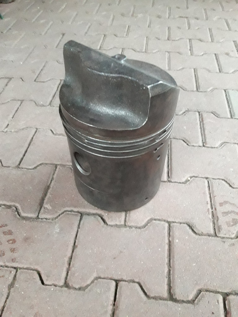 Tłok ursus C45 , lanz buldog 