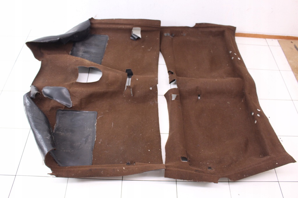 FIAT 125P PODŁOGA WYKŁADZINA DYWAN BRĄZOWY KOMPLET