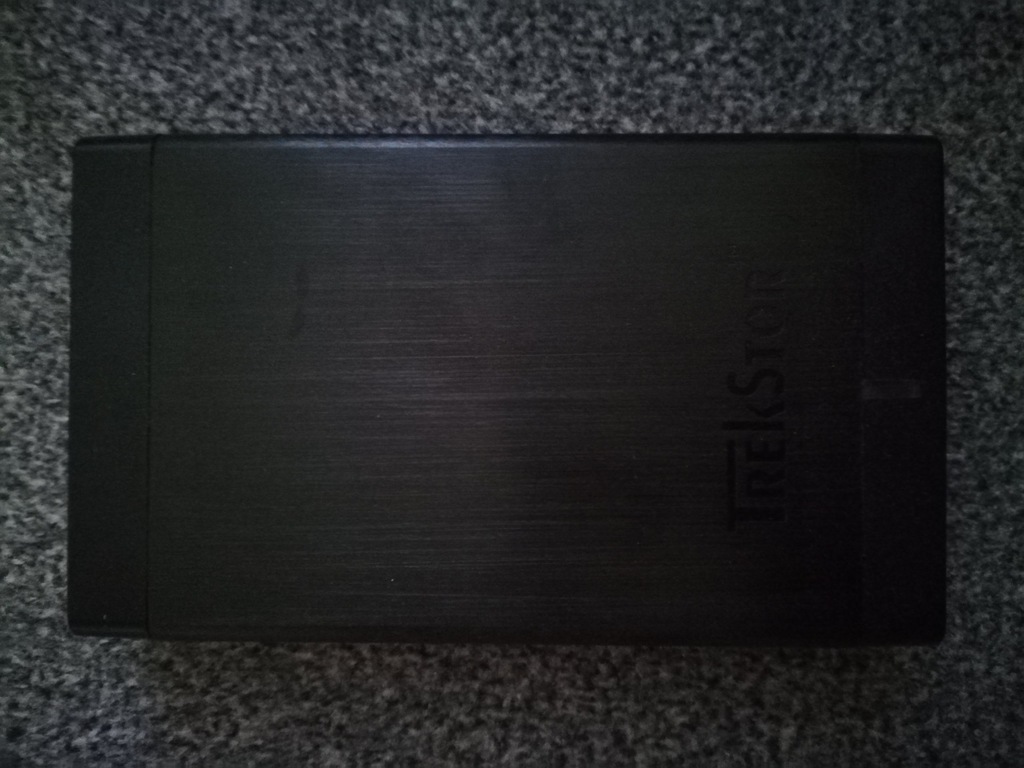 Obudowa TREKSTOR DSMGU-S-JM-a + HDD 320 GB