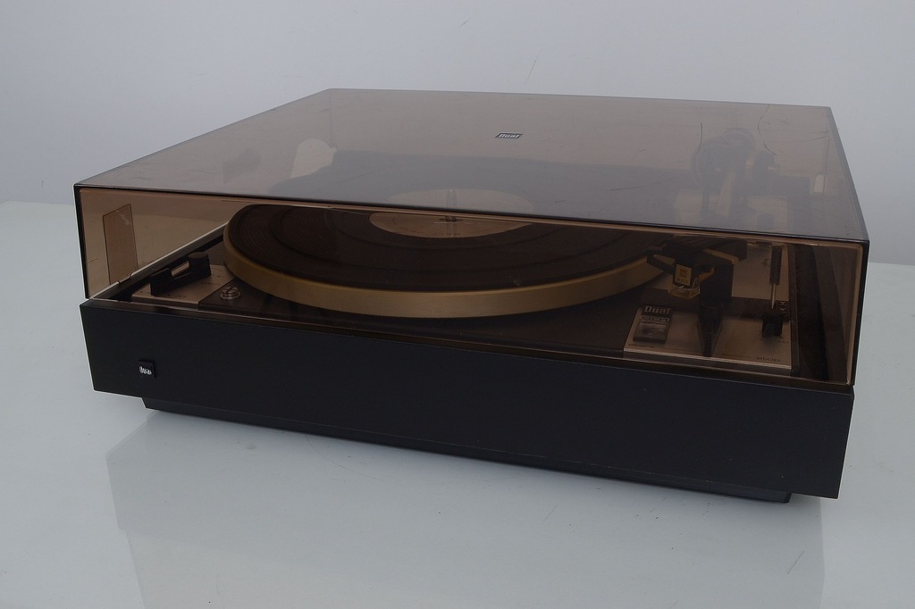 Dual  CS-601 2-Speed Fully-Automatic Turntable