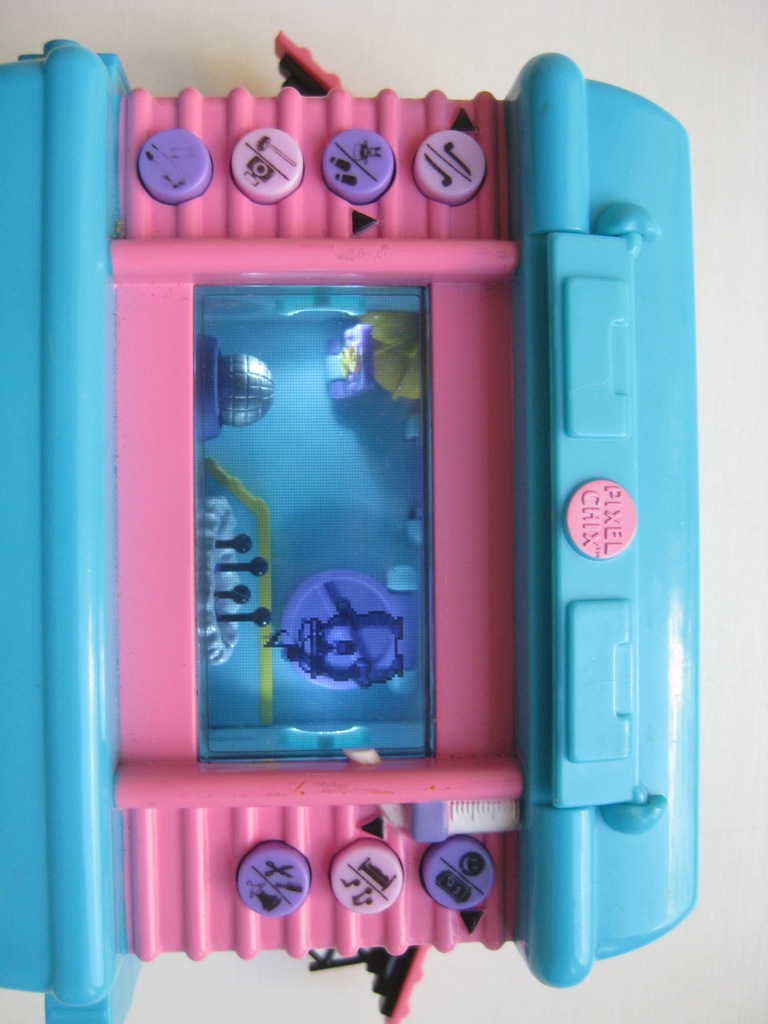GRY PIXEL CHIX GRA DOMEK CHOMIK