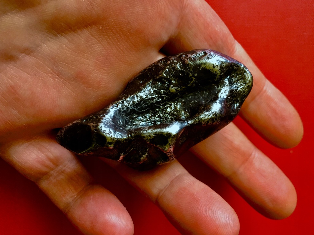 METEORYT SIKHOTE ALIN Z CERTYFIKATEM. ORYGINAŁ.
