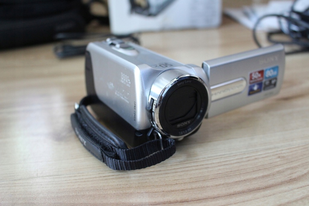 Kamera SONY model DCR-SR 15E PAL
