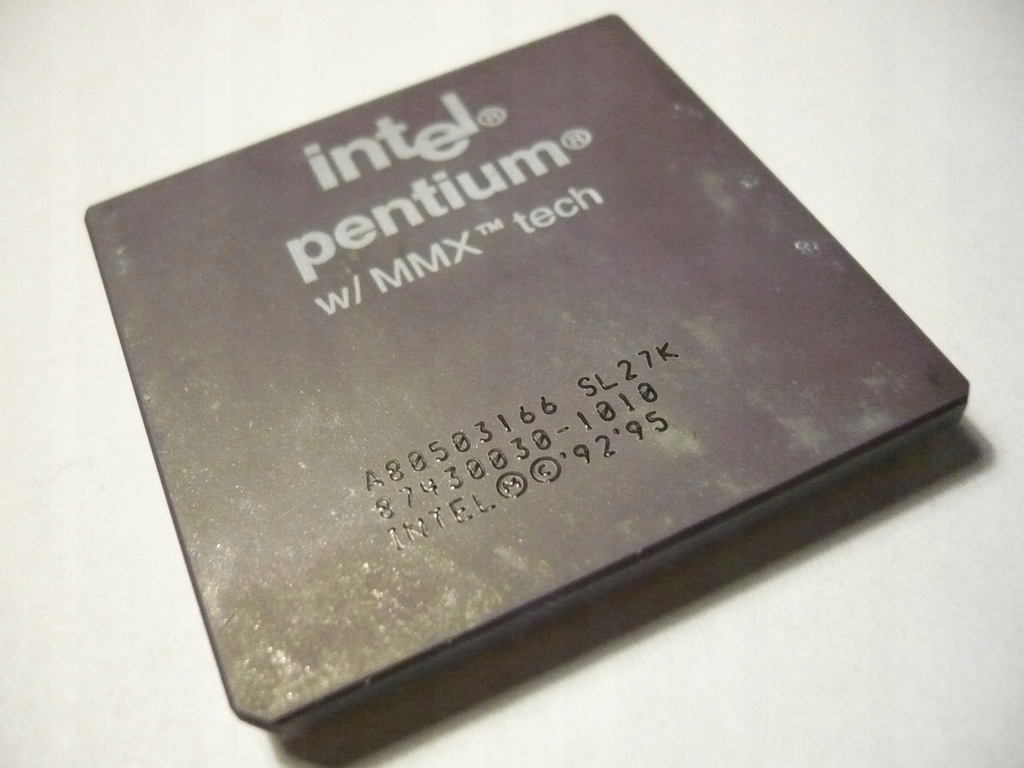 Procesor INTEL PENTIUM 166 MMX
