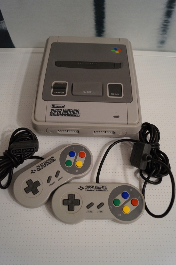 *Super Nintendo SNSP 001A + 2 pady 1992 rok BCM*