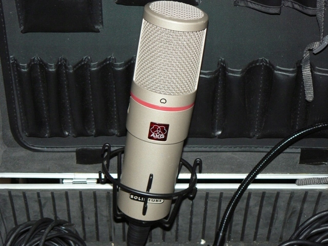 Mikrofon Lampowy Studyjny AKG Solid Tube
