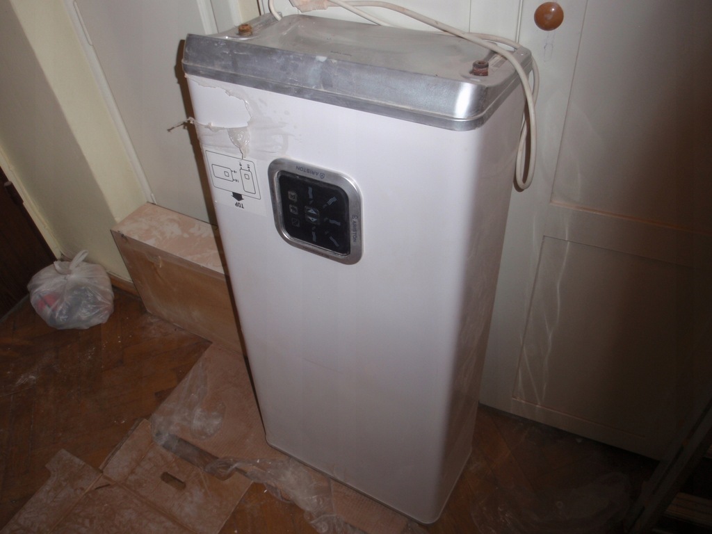 Ogrzewacz wody ARISTON model VLS 80 stan idealny