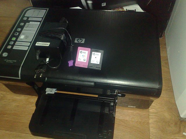 Drukarka HP DESKJET F735 tusze HP 703