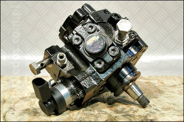 POMPA WTRYSKOWA AUDI A6 C6 2.7 3.0 TDI  059130755L