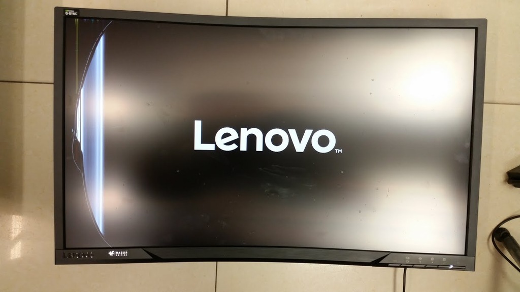 Monitor Lenovo Y27G Razer Edition uszkodzony