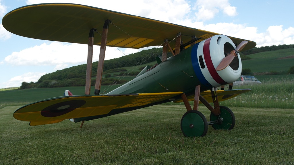 Nieuport 28 + ZDZ 80 + serwa Gotowy Gigant RC ło