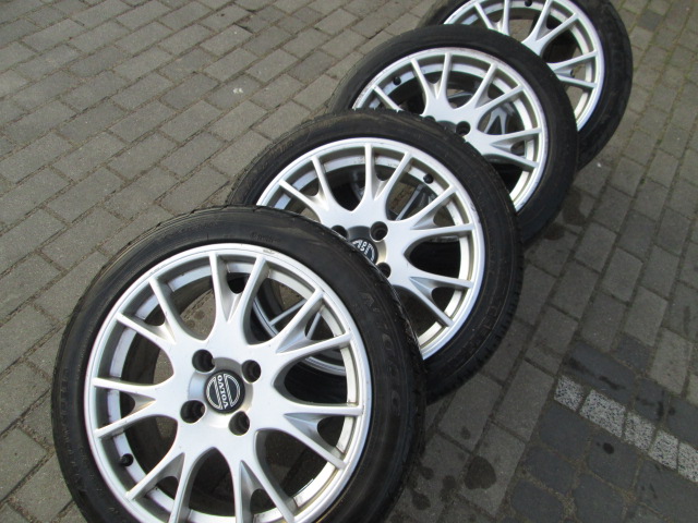 FELGI Z OPONAMI VOLVO S40 V40 4X 215/45/ 4X 114.3