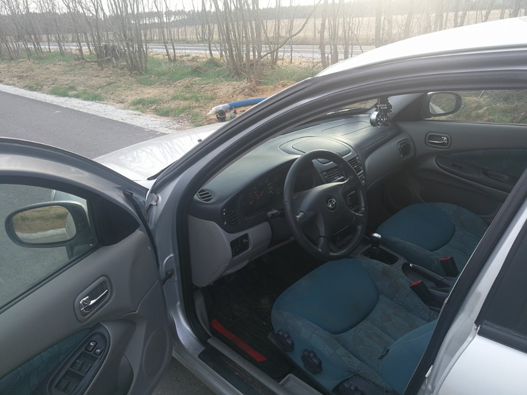 Nissan almera n16 салон