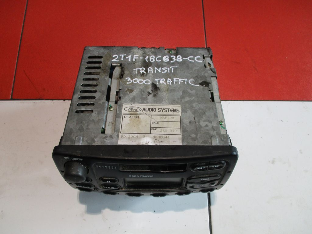 FORD TRANSIT CONNECT RADIO FABRYCZNE 3000 TRAFFIC