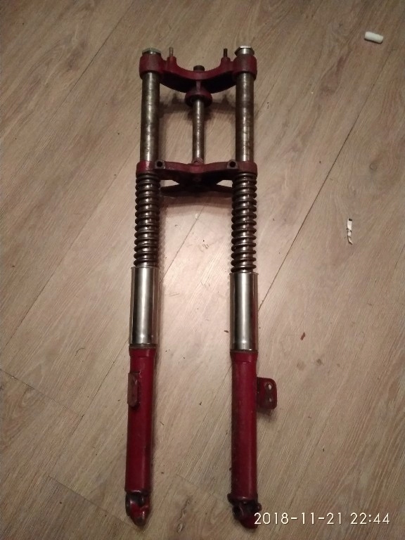 Junak M10 przednie zawieszenie