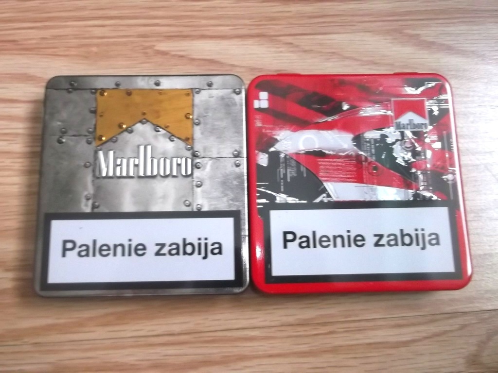 Papierosy Marlboro -2 otwarte puszki z papierosami