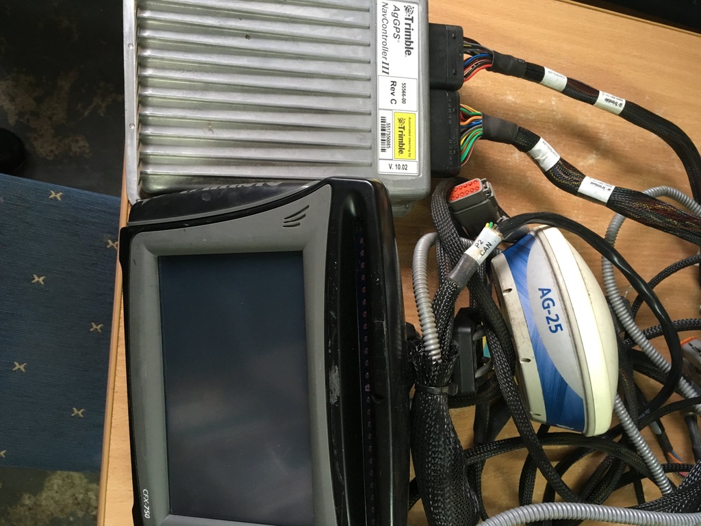 Nawigacja TRIMBLE CFX-750