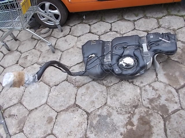 POMPA PALIWA CITROEN C4 GRAND PICASSO 9684994380