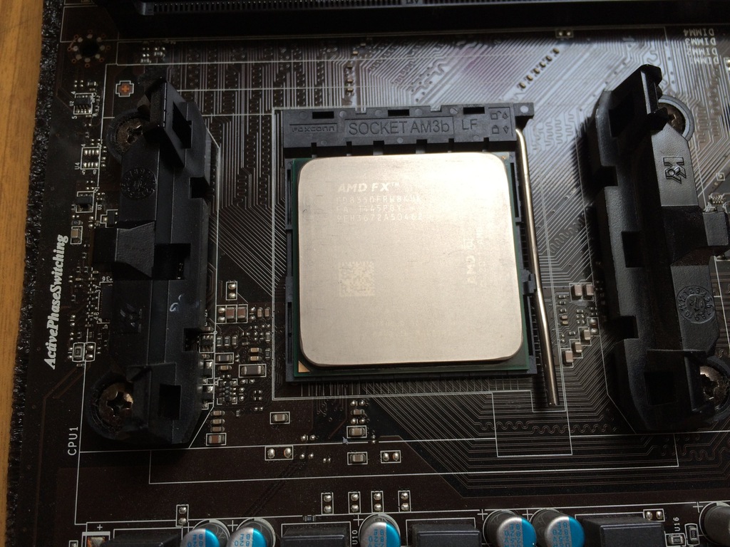 AMD FX 8350 + MSI 760G-P43(FX)