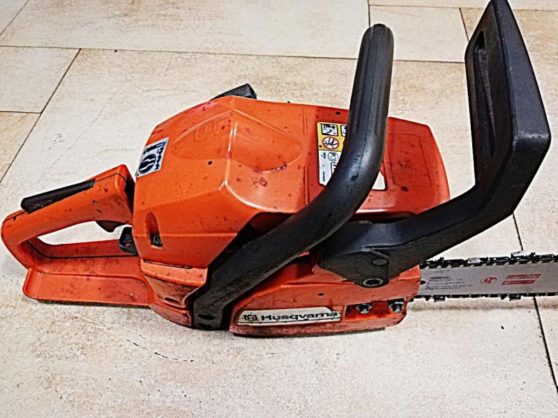 PIŁA SPALINOWA HUSQVARNA SE-561 82