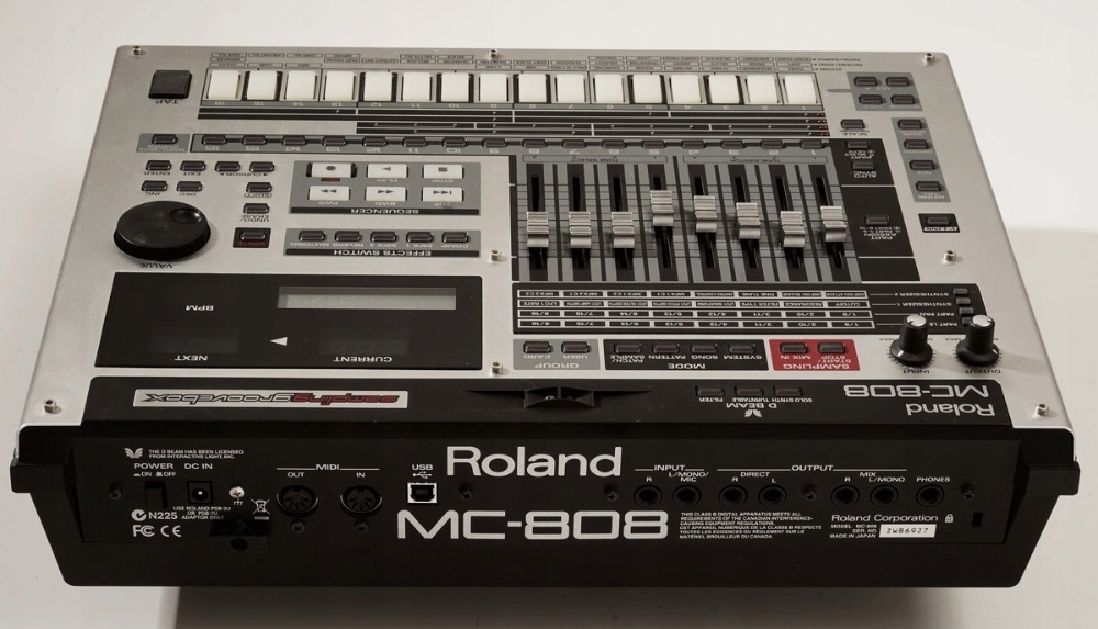 Roland Mc 808 Groovebox Sampler sekwencer prod.