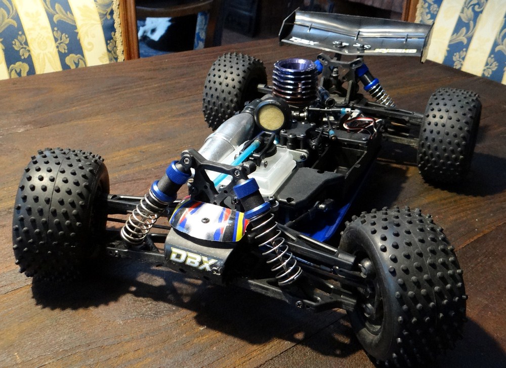 MODEL SAMOCHODU RC SPALINOWY KYOSHO DBX 4x4