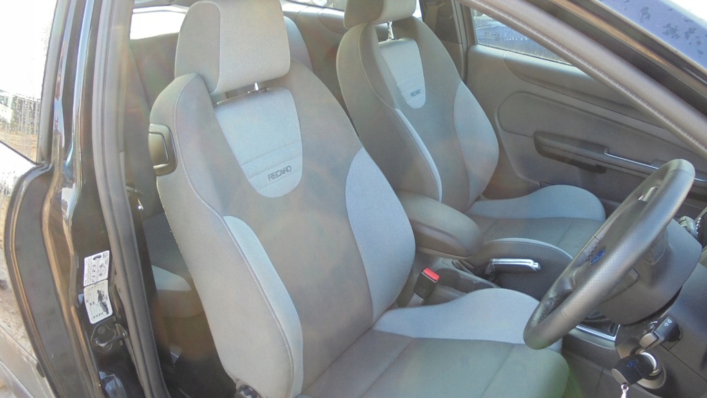 FORD FOCUS MK2 ST FOTELE RECARO 3D