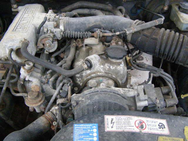 KIA SPORTAGE 2.0 8V WTRYSKIWACZ  ZÓŁTY NIEBIESKI