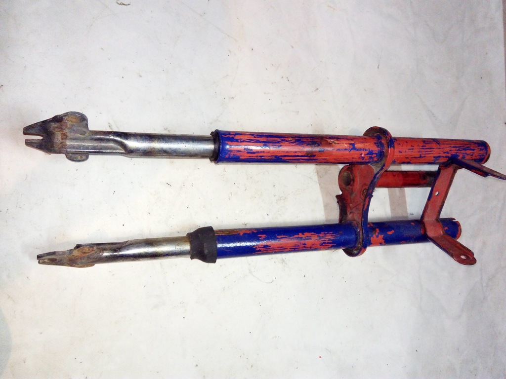 LAGI PRZODEK GOLENIE MOTORYNKA ROMET PONY 301 M2 M