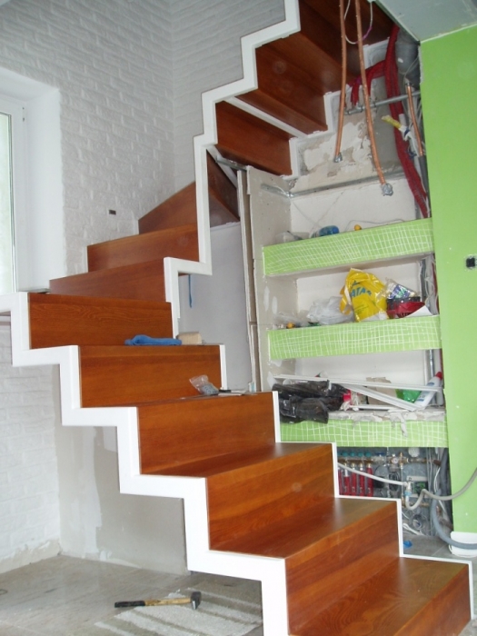 schody-dywanowe-na-konstrukcji-metalowej-7218086606-oficjalne