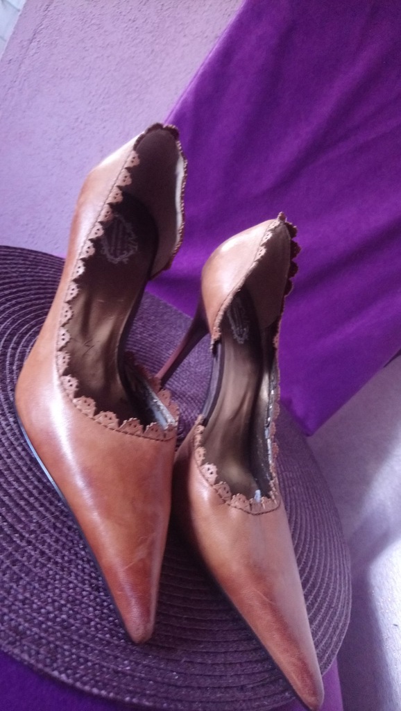 BUTY SZPILKI JENNIFER TAYLOR 39 sklep 300zł