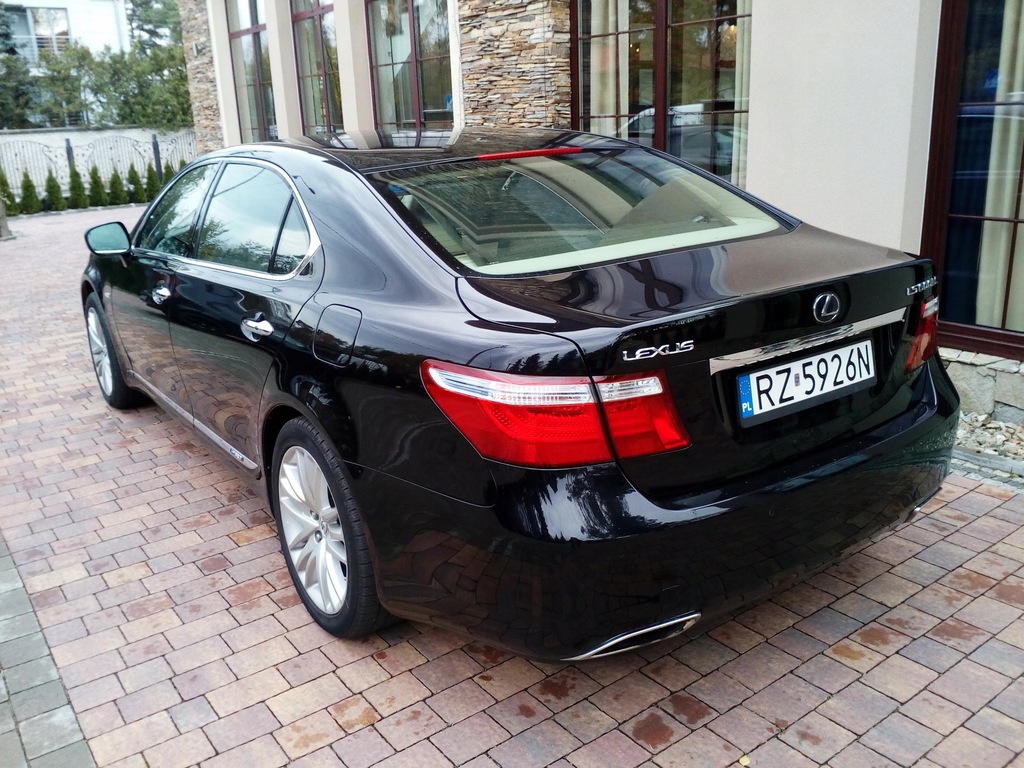 Lexus ls 600 hl