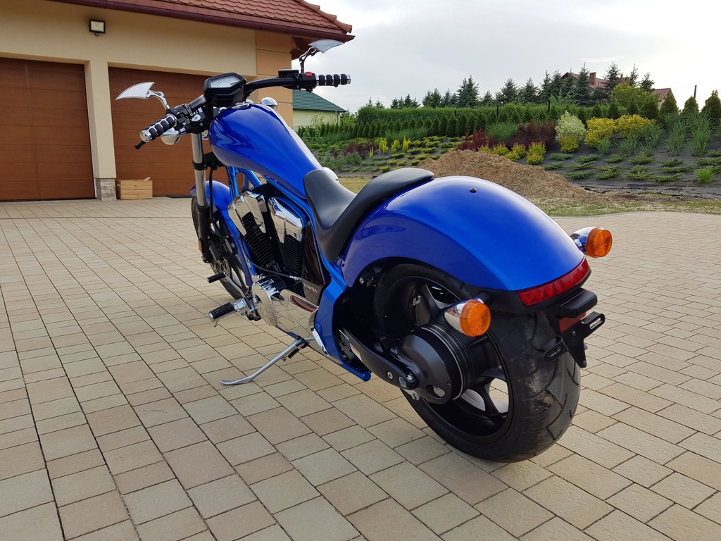 Honda vtx 1300 fury