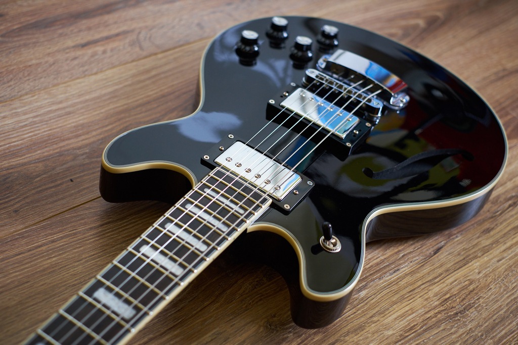 Gitara elektryczna Hagstrom Deuce-F, jak nowa! BCM