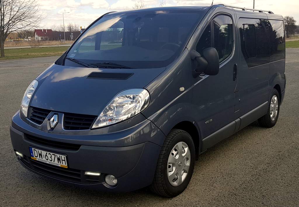 RENAULT TRAFIC GENERATION SALON POLSKA 2,0dci 115K