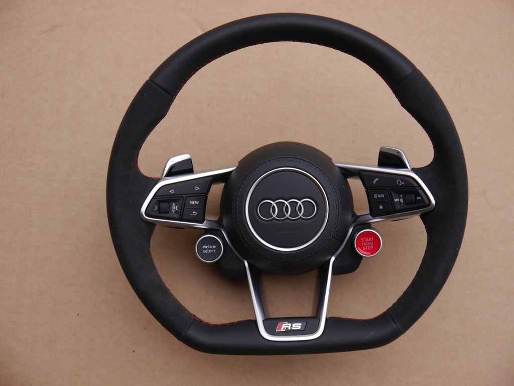AUDI TT RS 8S KIEROWNICA