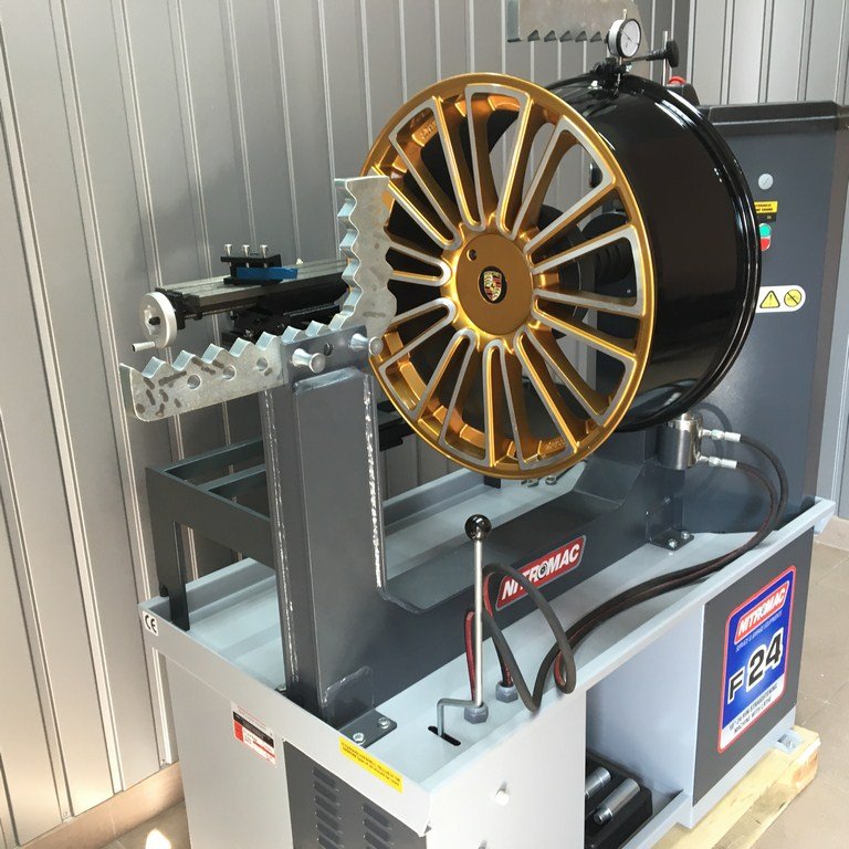 MASZYNA DO PROSTOWANA FELG NITROMAC F-24 SZKOLENI