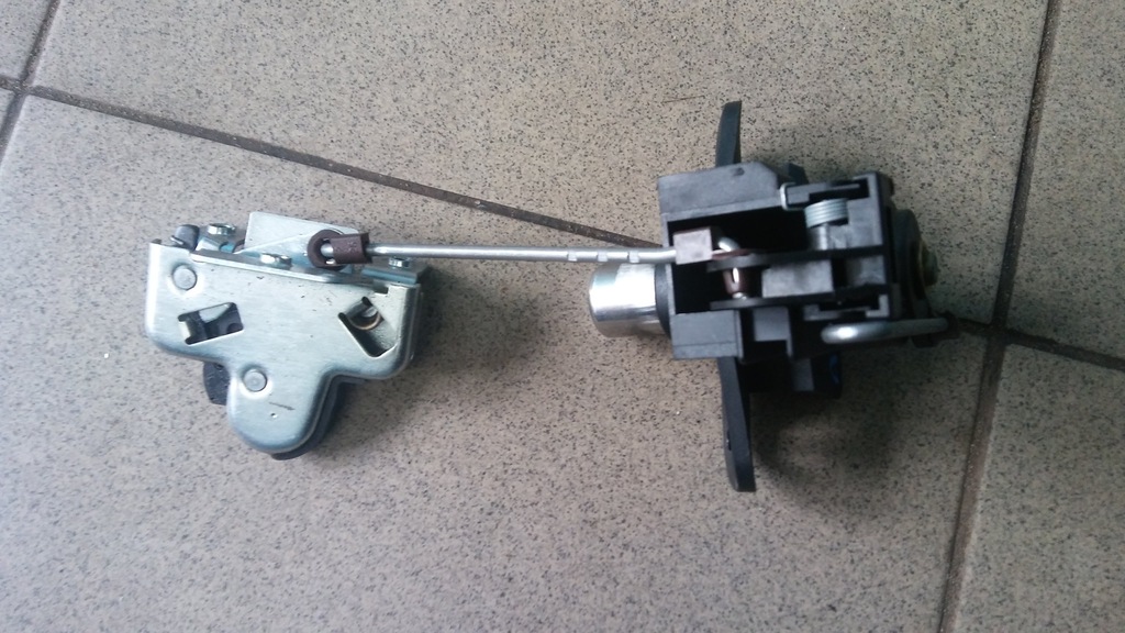 OPEL ASTRA G BERTONE MECHANIZM KLAPY TYLNEJ ZAMEK