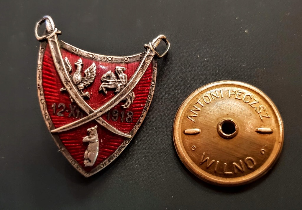 Odznaka 77 pułk piechoty w Lidzie II R.P.