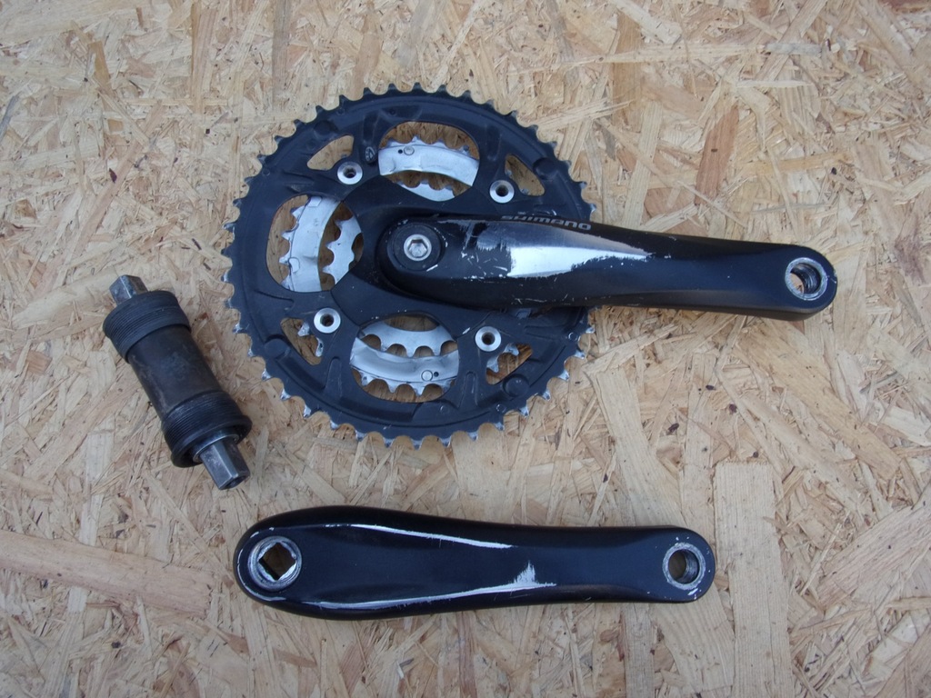 Korba Shimano FC-M442 44/32/22T 175mm + Suport