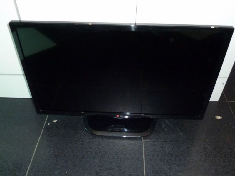 TELEWIZOR LG 32LN5707  PILOT