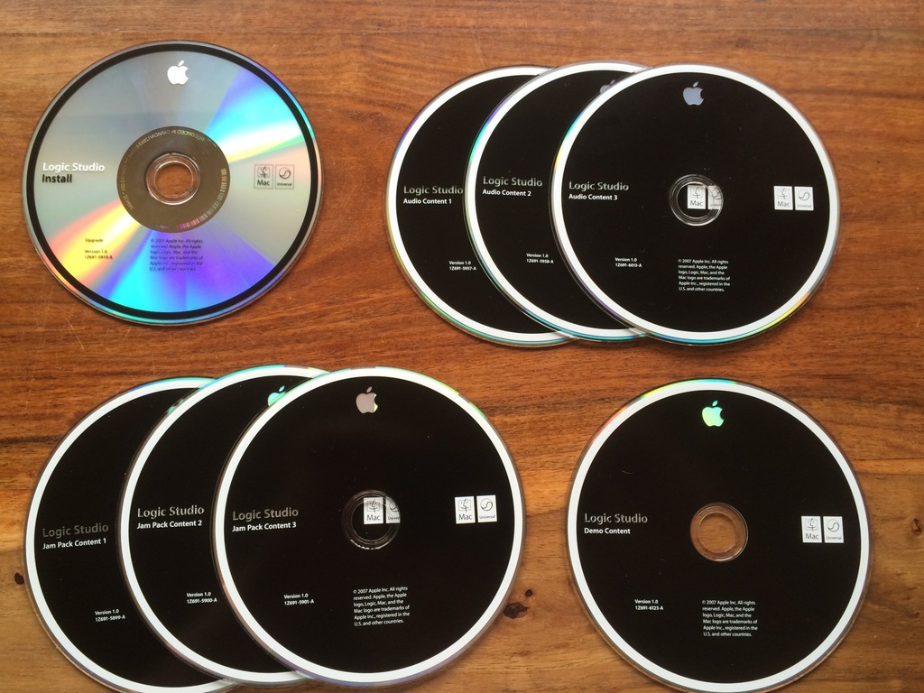 Logic Studio + Logic Express 8