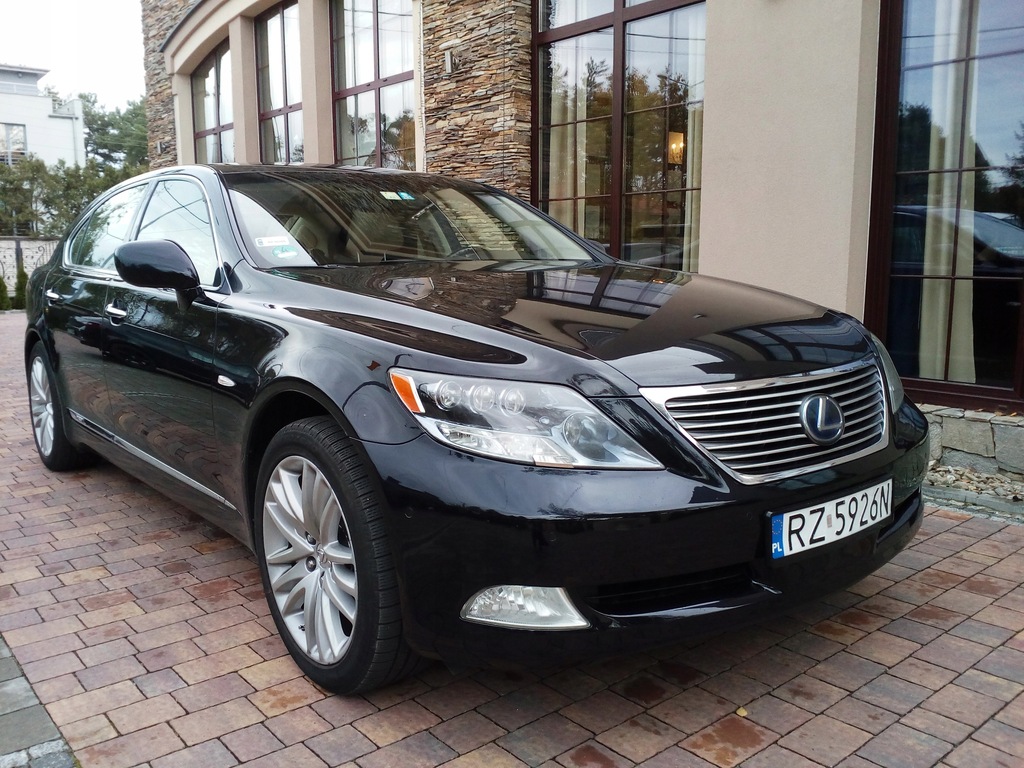 Lexus ls 600 hl