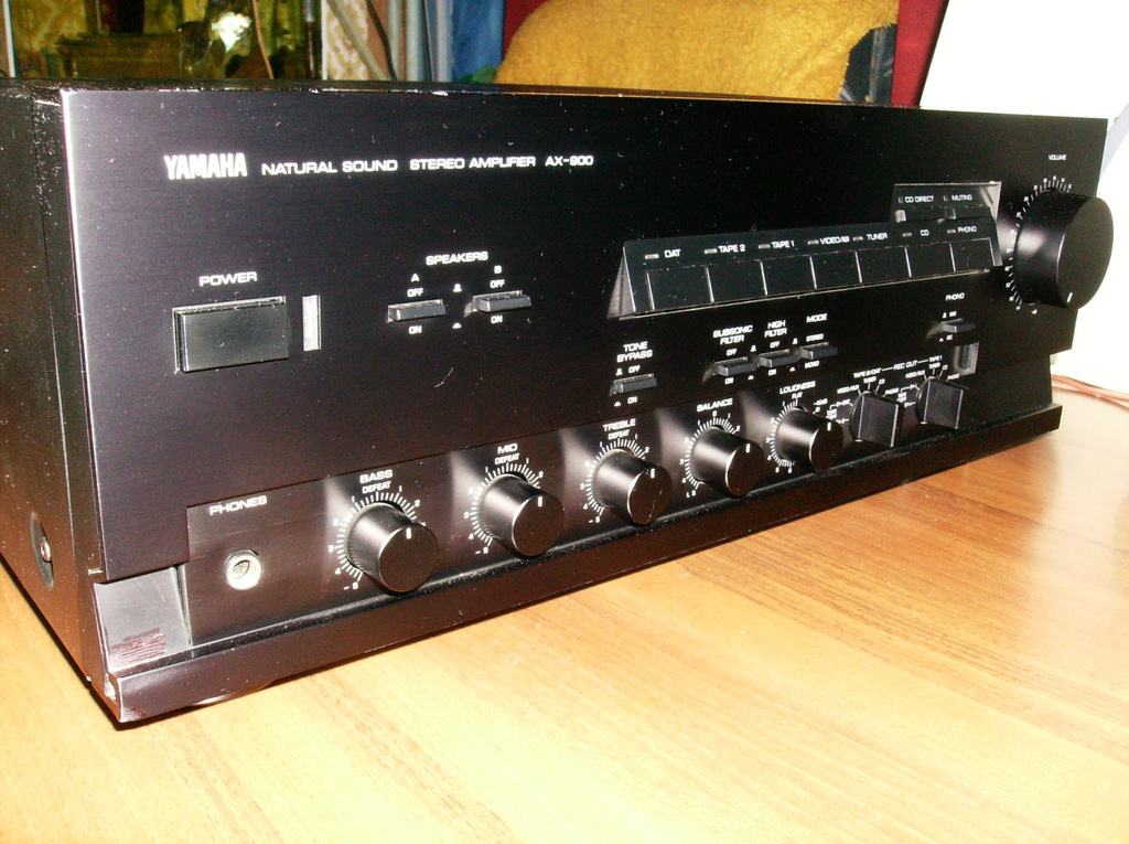 YAMAHA AX - 900