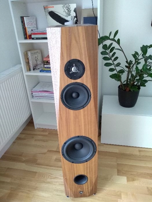 YB Audio Zephyr S Beryllium