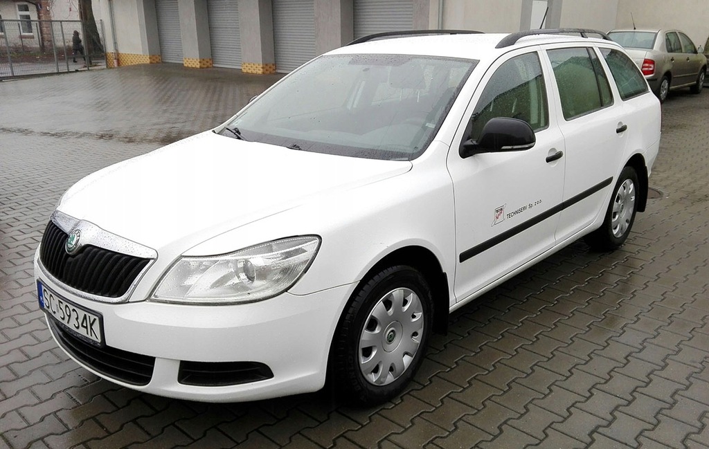 Skoda Octavia Kombi - biała, krajowa, LPG