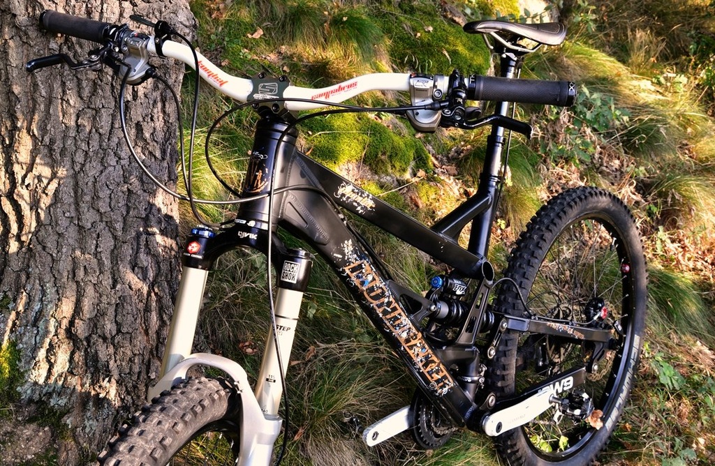 DH Mondraker Plunder M 18,5" FOX / LYRIK full