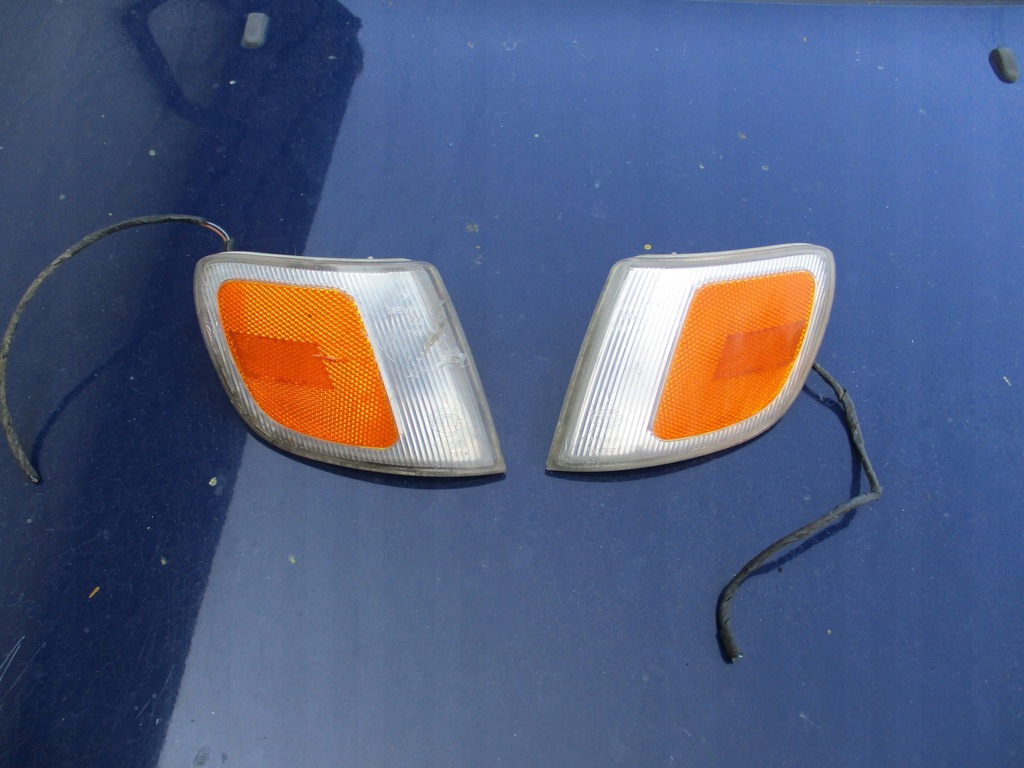 BLENDY OBRYSY OBRYSÓWKI PASSAT B4 USA
