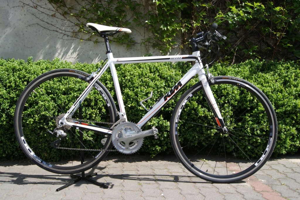 Aluminiowy rower szosowy szosa KTM Strada 28''koła
